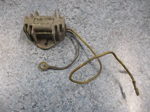 SPANNINGSREGELAAR Suzuki GS 1000 1970 - 2012