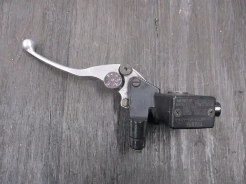 KOPPELINGSPOMP Yamaha YZF 1000 Thunderace 1995 - 2002