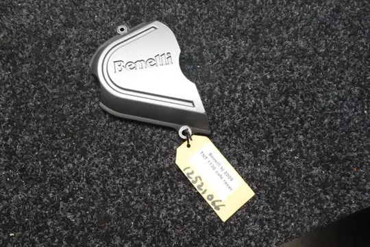 MOTORBLOKDEKSEL VOORTANDWIEL Benelli TNT 1130 cafe racer