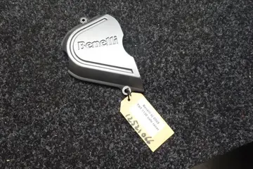 MOTORBLOKDEKSEL VOORTANDWIEL Benelli TNT 1130 cafe racer