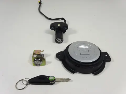 SLOTENSET Benelli 302 R 2020 - 2022