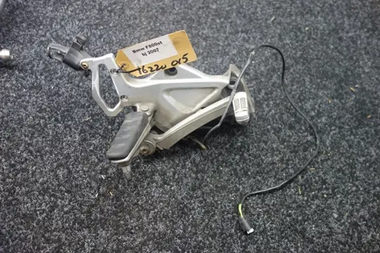 RECHTER SCHETSPLAAT BMW F 800 S - ST 2006 - 2010 / 2006 -