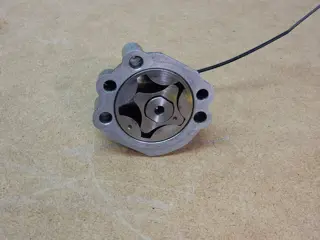 OLIEPOMP Moto Guzzi Florida V 65 1986 - 1992