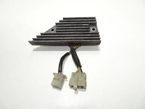 SPANNINGSREGELAAR Honda CB 650 1983 - 1985