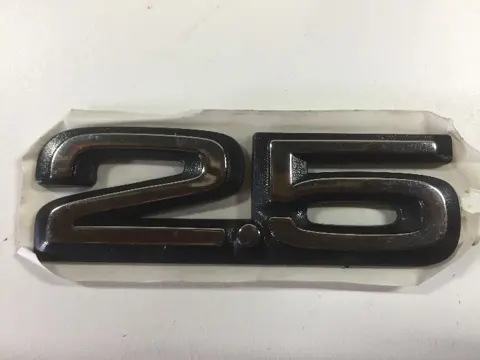 Embleem "2.5" Opel Monza 90214373