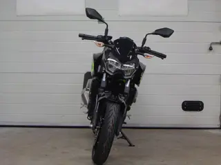 Kawasaki Z 400 PERFORMANCE (2020)