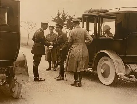 LNA - Visit King George V to the front in France, WW1 - 1917