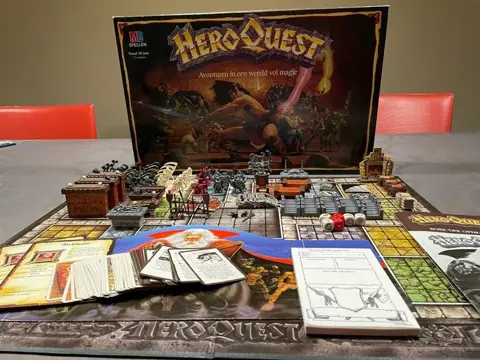 MB - First Edition - Bordspel Hero Quest - 1980-1989 -