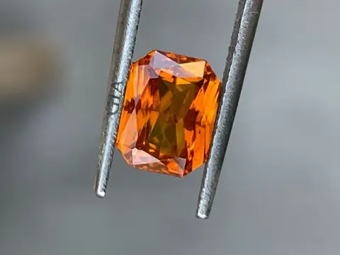 1 pcs Oranje Saffier - 2.50 ct