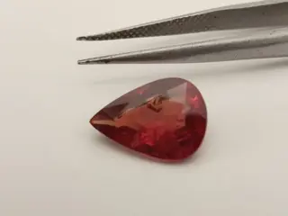 1 pcs Rood Robijn - 4.05 ct