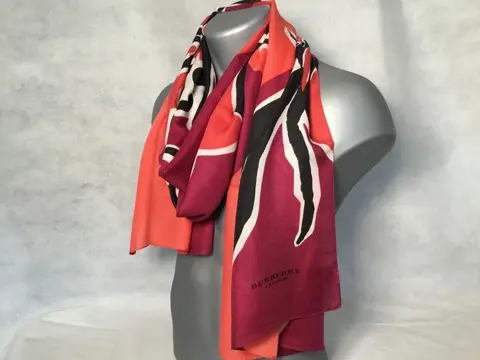 Burberry - 100% CACHEMIRE - Sjaal