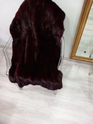 Artisan Furrier - Nerts Decoratief object