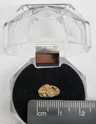 Goud natuurlijk goudklompje Australië - 0.86 g - (1)