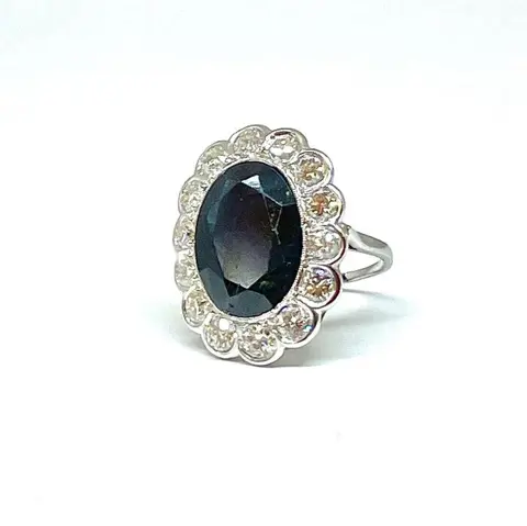 850 Platina - Ring - 6.00 ct Saffier - Diamanten