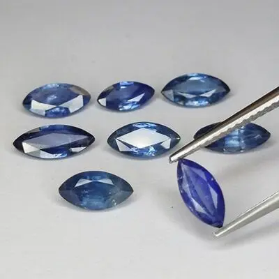 8 pcs Blauw Saffier - 4.90 ct