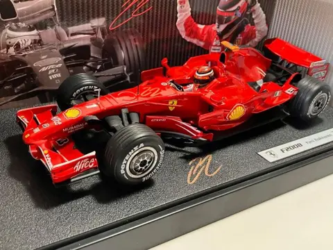 Ferrari - Formule 1 - Kimi Räikkönen - 2008 - Schaal 1/18