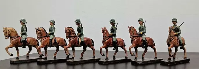 Elastolin - Figuur/beeld 6 cavaliers de la Werhmacht -