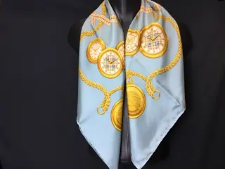 Burberry - Silk - Sjaal