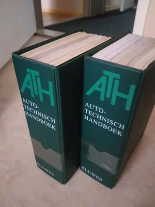 Boeken - 28x Volkswagen Derby, Golf, Jetta, Passat,Polo