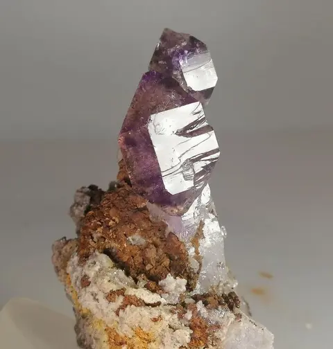 Scepter Amethist Kwarts Kristal op matrix - 7×5×2 cm - 100 g