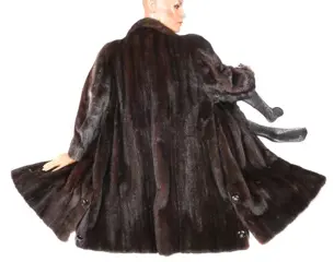 Artisan Furrier - Nerts, Nertsenbont Bontjas - Gemaakt in: