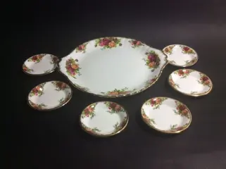 Royal Albert - Serveerschotel &amp; 6 petit four "Old
