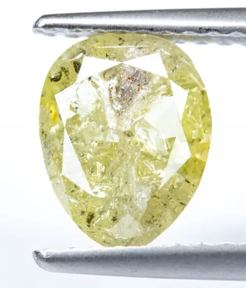 Diamant - 1.51 ct - Natural Fancy Greenish Yellow - I2 *NO