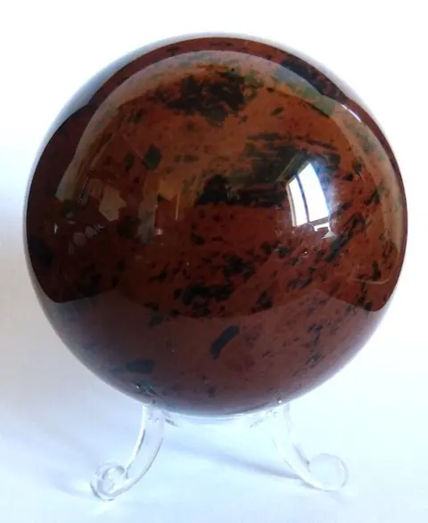 Mahonie obsidiaan bol - 8,1 cm - 662 g