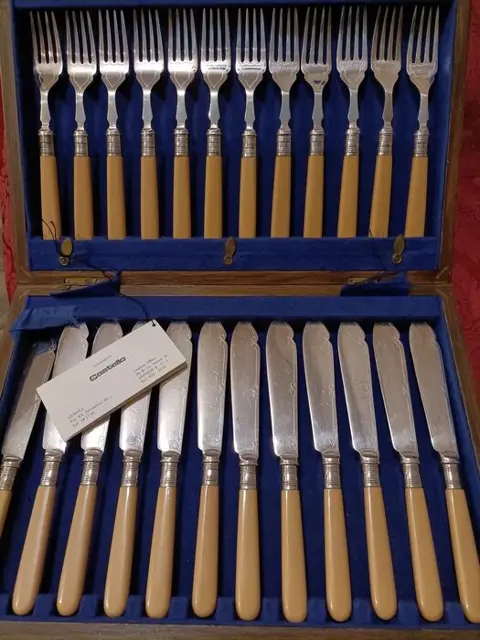 Bestek (24) - Sheffield