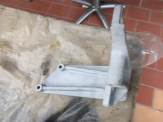 Support for A/C Compressor Ferrari Daytona