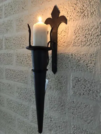 Kandelaar als fakkel