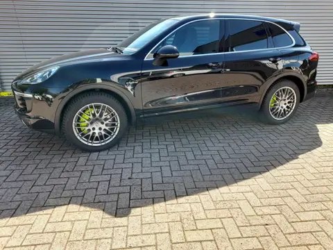 Porsche Cayenne 3.0 S E-Hybrid | Camera | Clima | Cruise | LM Velgen | Lederen bekleding | Memory ch