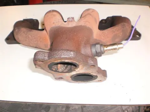 Uitlaatspruitstuk Opel Corsa B X16XE _ 90470095