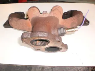 Uitlaatspruitstuk Opel Corsa B X16XE _ 90470095