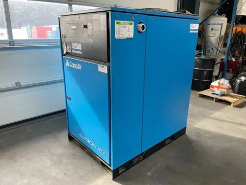 Compair Cyclon 345 SR, 58 kW Hz-geregeld, 7900 L/min. 13 Bar schroefcompressor