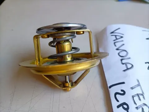 Thermostatic valve for Maserati Indy, Bora and Khamsin