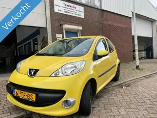 Peugeot 107 1.0-12V XS (bj 2006)