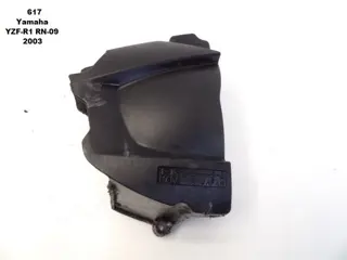 MOTORBLOKDEKSEL VOORTANDWIEL Yamaha YZF R1 2002 - 2003