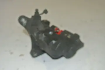 REMKLAUW RECHTS VOOR Triumph Sprint ST 955 1999 - 2005