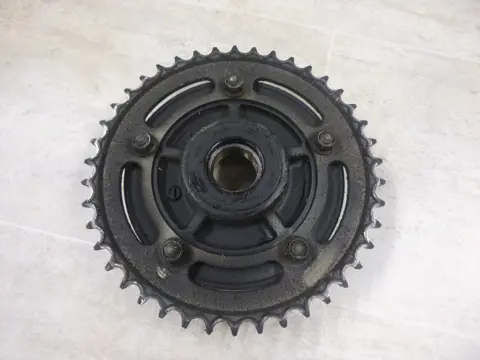 TANDWIELDRAGER Suzuki GSR 750 2011 - 2016