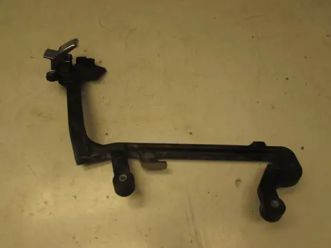 RECHTER KOFFERBEUGEL Honda ST 1100 Pan European 1990 - 2001
