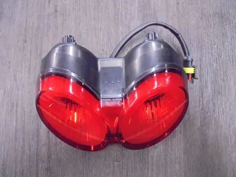 ACHTER LICHT Moto Guzzi V85 TT 2019 - 2021