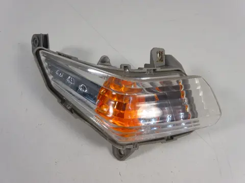 KNIPPERLICHT RECHTS VOOR Suzuki GSR 600 2006 - 2009