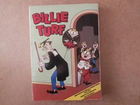 Billie turf 3 adv6907