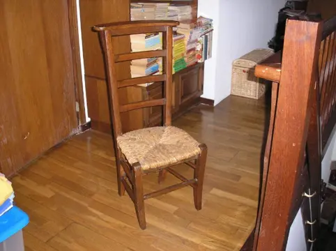 Bidstoel - met biezen zitting