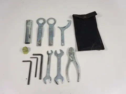 GEREEDSCHAPSET Kawasaki ER 6 2012 - 2015