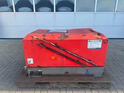 Ingersoll Rand 720 R1051SF Kubota D1005 Diesel Compressor 2000 L / min 17.5 kW 8.6 Bar