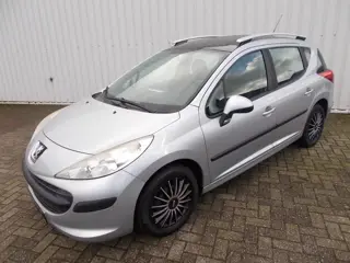 Peugeot 207 SW 1.4 VTi Sublime ( APK KEURING BIJ AFLEVERING! )