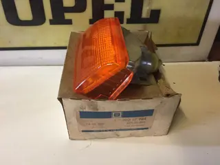 90017744 Knipperlicht links Opel Rekord E1.