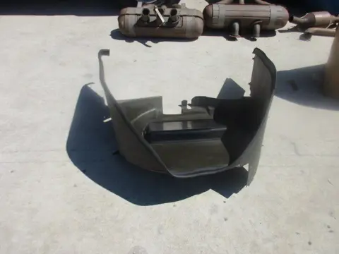 Front holder for Ferrari F40